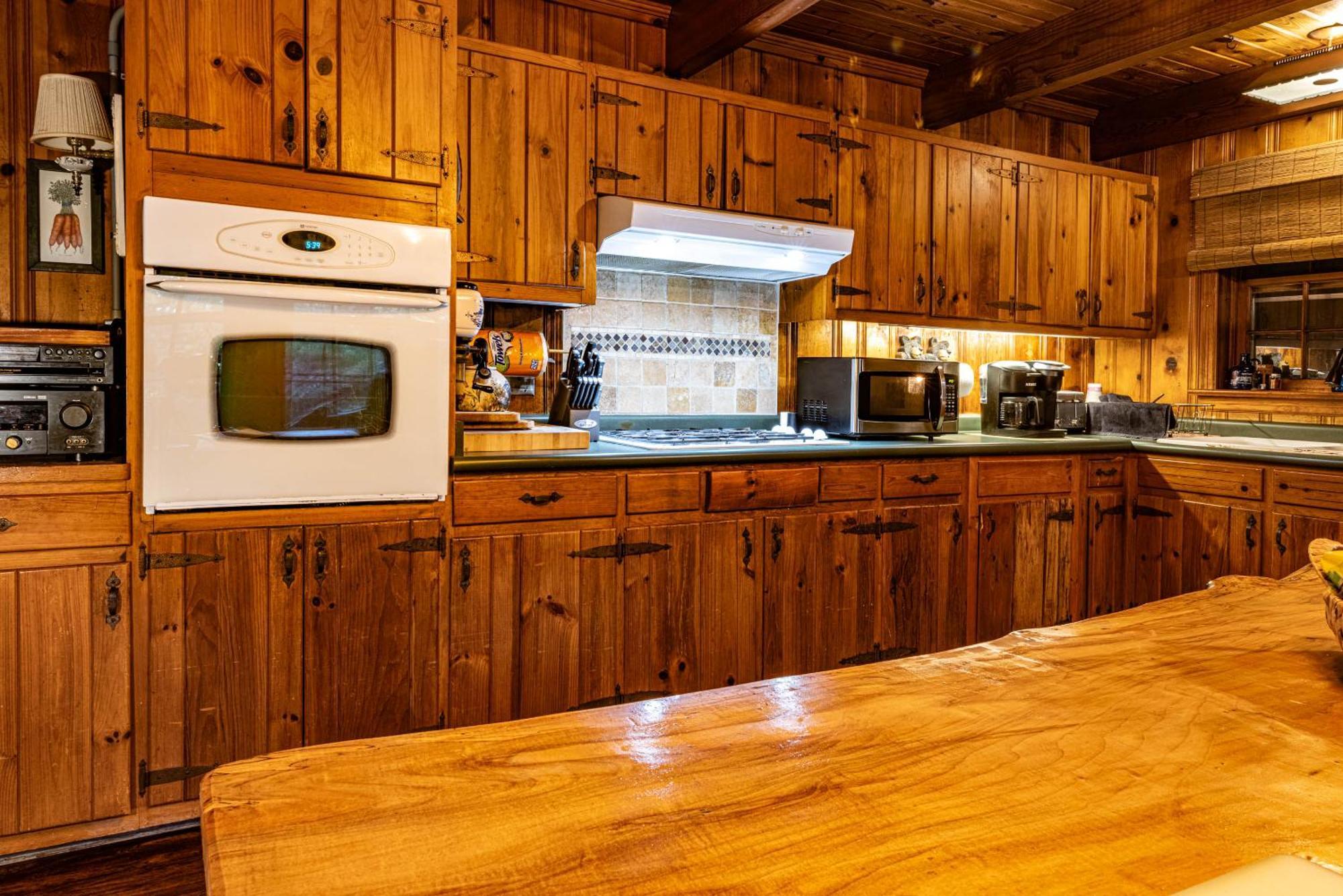 Bear Creek Lodge And Cabins In Helen Ga - Pet Friendly, River On Property, Walking Distance To Downtown Helen Ngoại thất bức ảnh