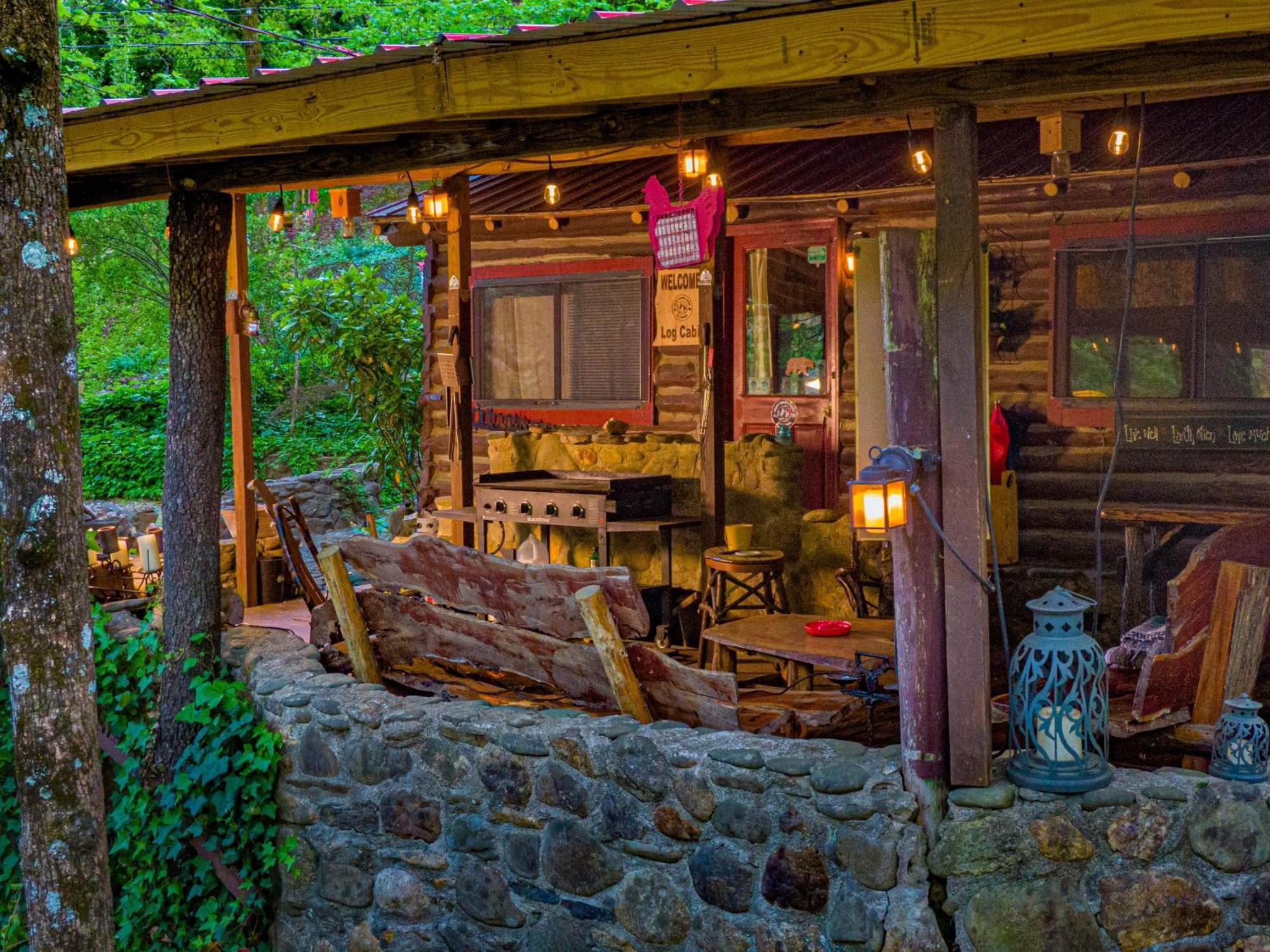 Bear Creek Lodge And Cabins In Helen Ga - Pet Friendly, River On Property, Walking Distance To Downtown Helen Ngoại thất bức ảnh