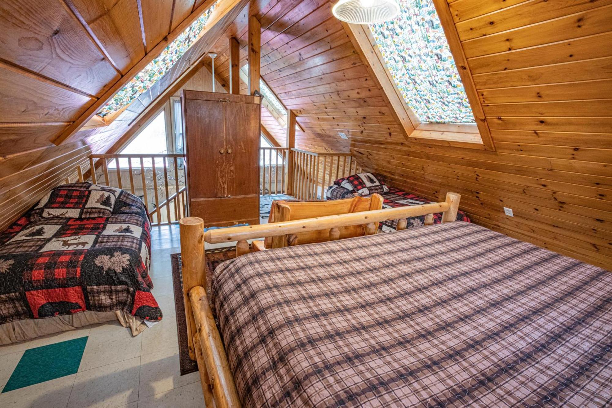 Bear Creek Lodge And Cabins In Helen Ga - Pet Friendly, River On Property, Walking Distance To Downtown Helen Ngoại thất bức ảnh